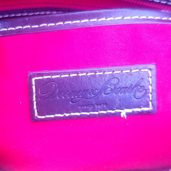 Dooney & Bourke pocketbook - Picture 6 of 8